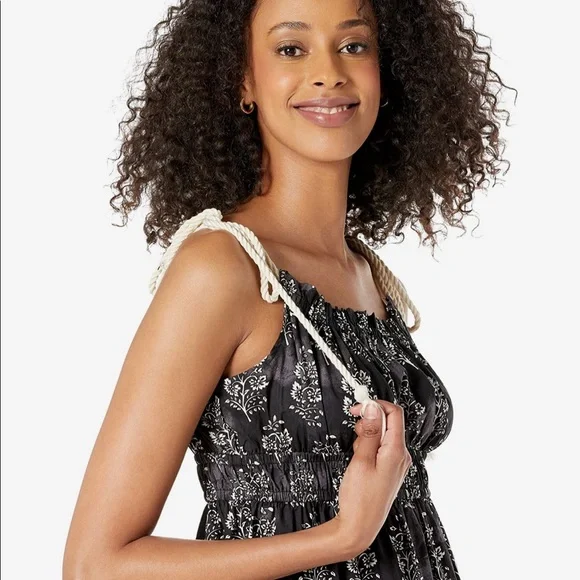 ✨Moon River✨ Printed Tie Strap Dress🌹 - Picture 12 of 13